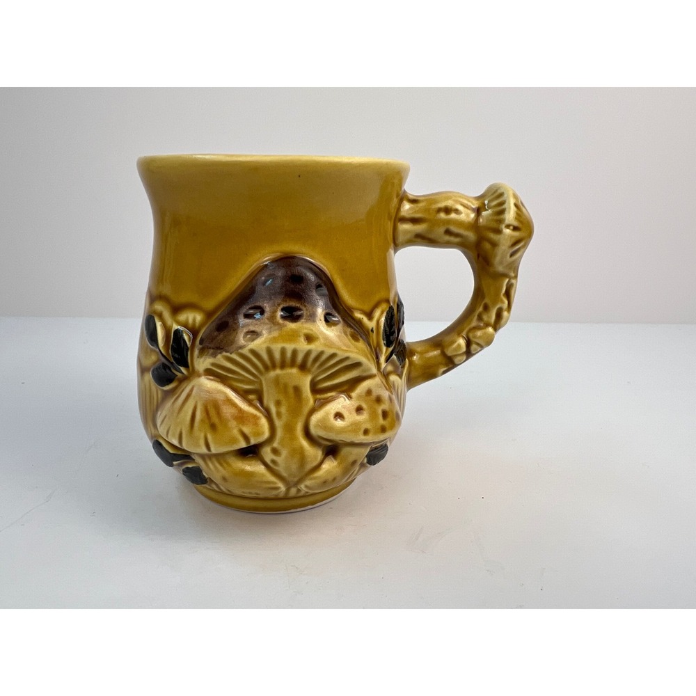 Vintage 3D Relief Mushroom Mug Cup Yellow Brown